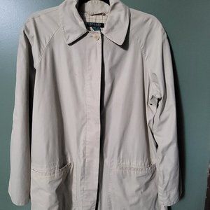 LAUREN Ralph Lauren Single Breasted, Button-Down, Belted Trench Coat in Large